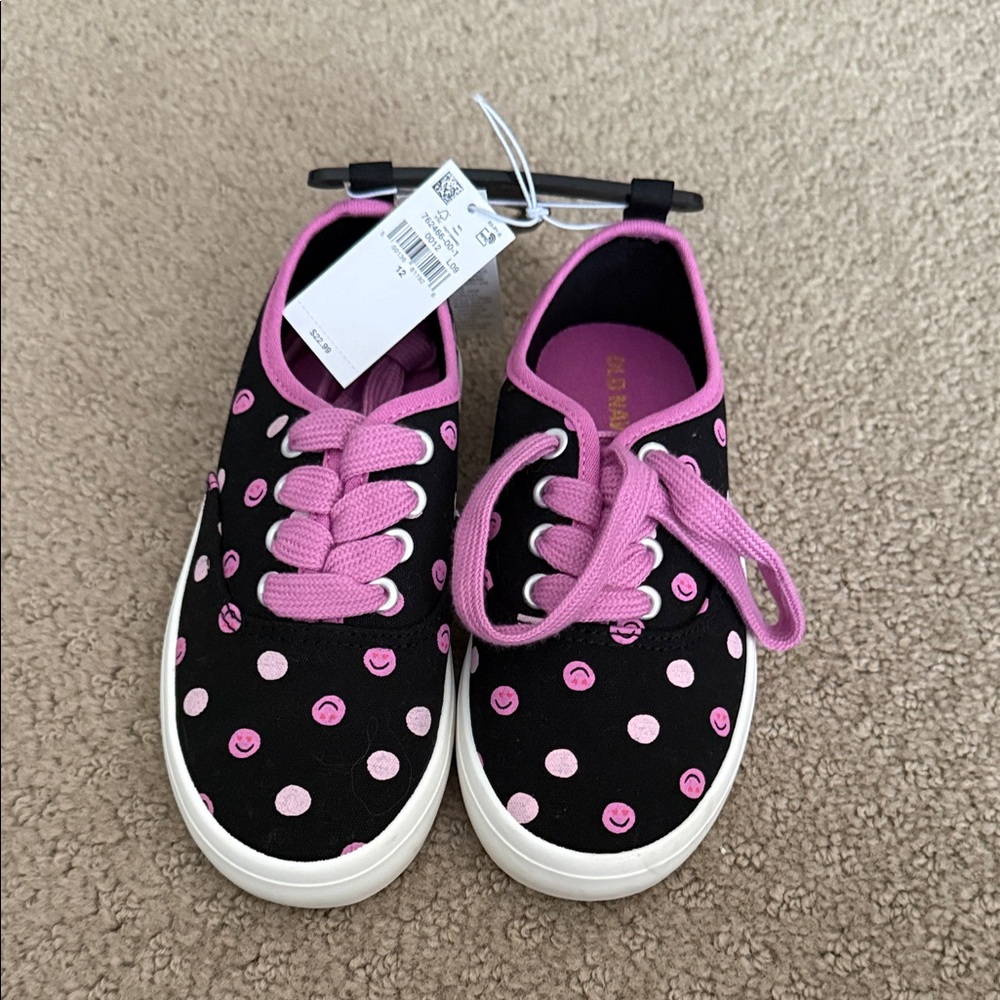 Old Navy Kids Polka Dot Sneakers - Black and Pink